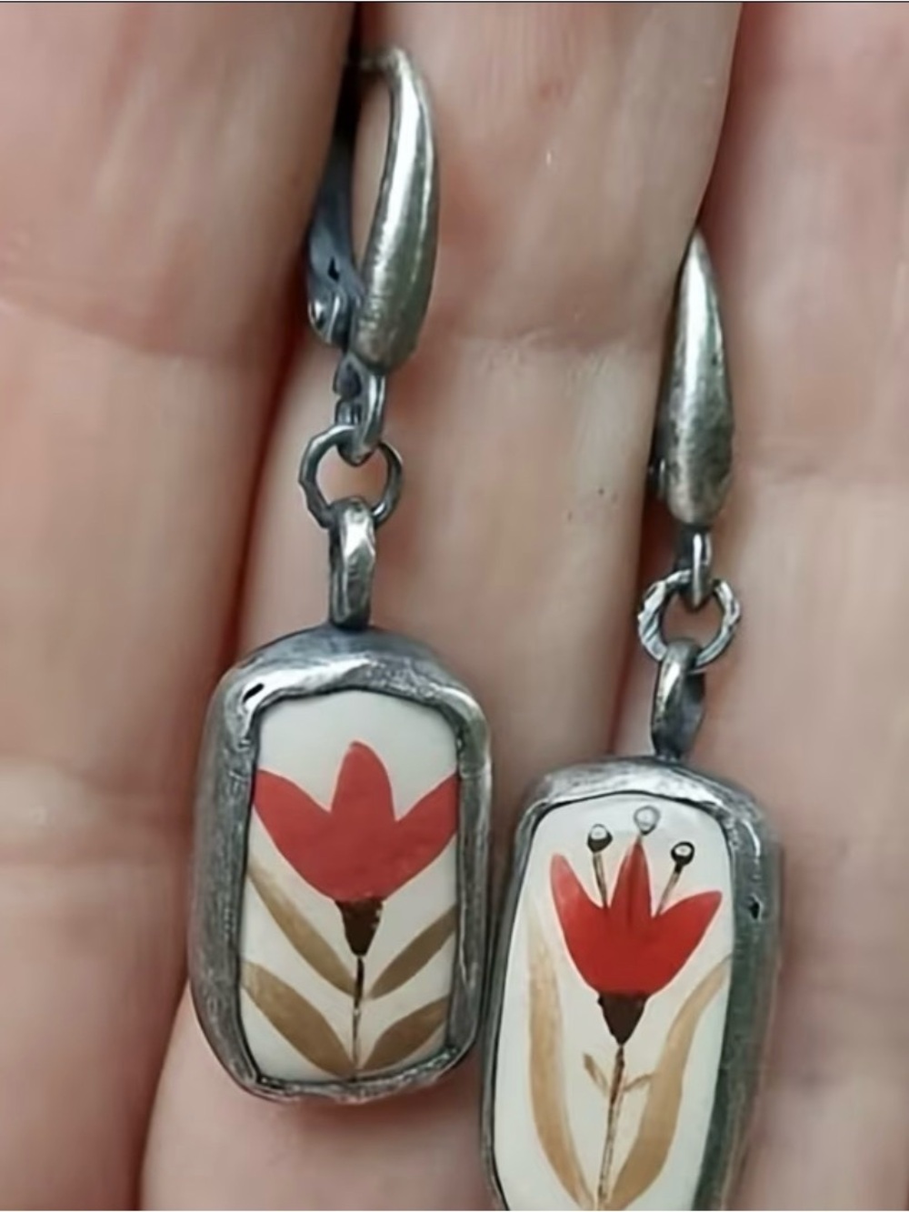 Very Dainty Small Size Red Tulip Dangle Mix Match Earrings - Women's Jewelry